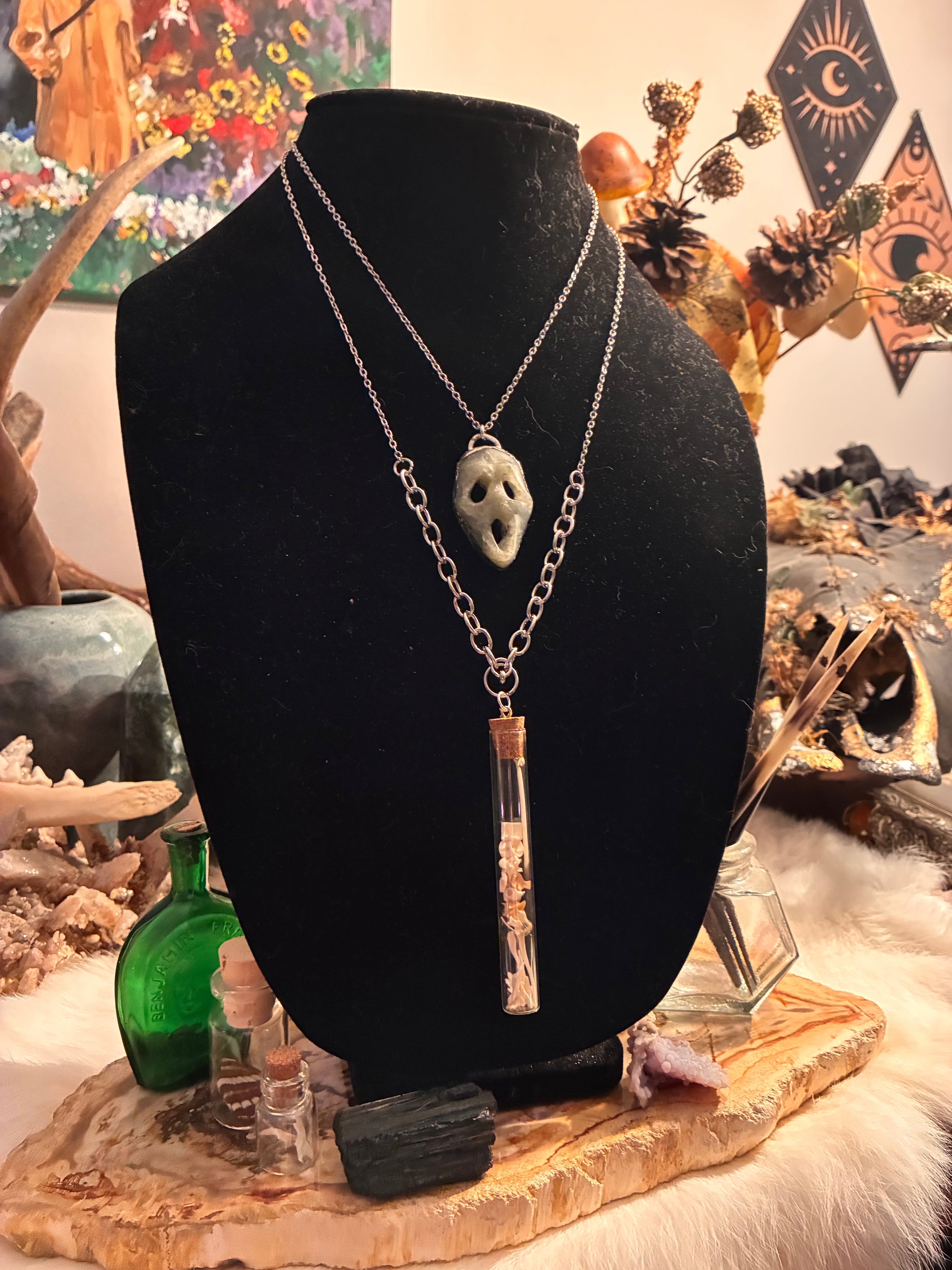 Labradorite Scream Mask Necklace